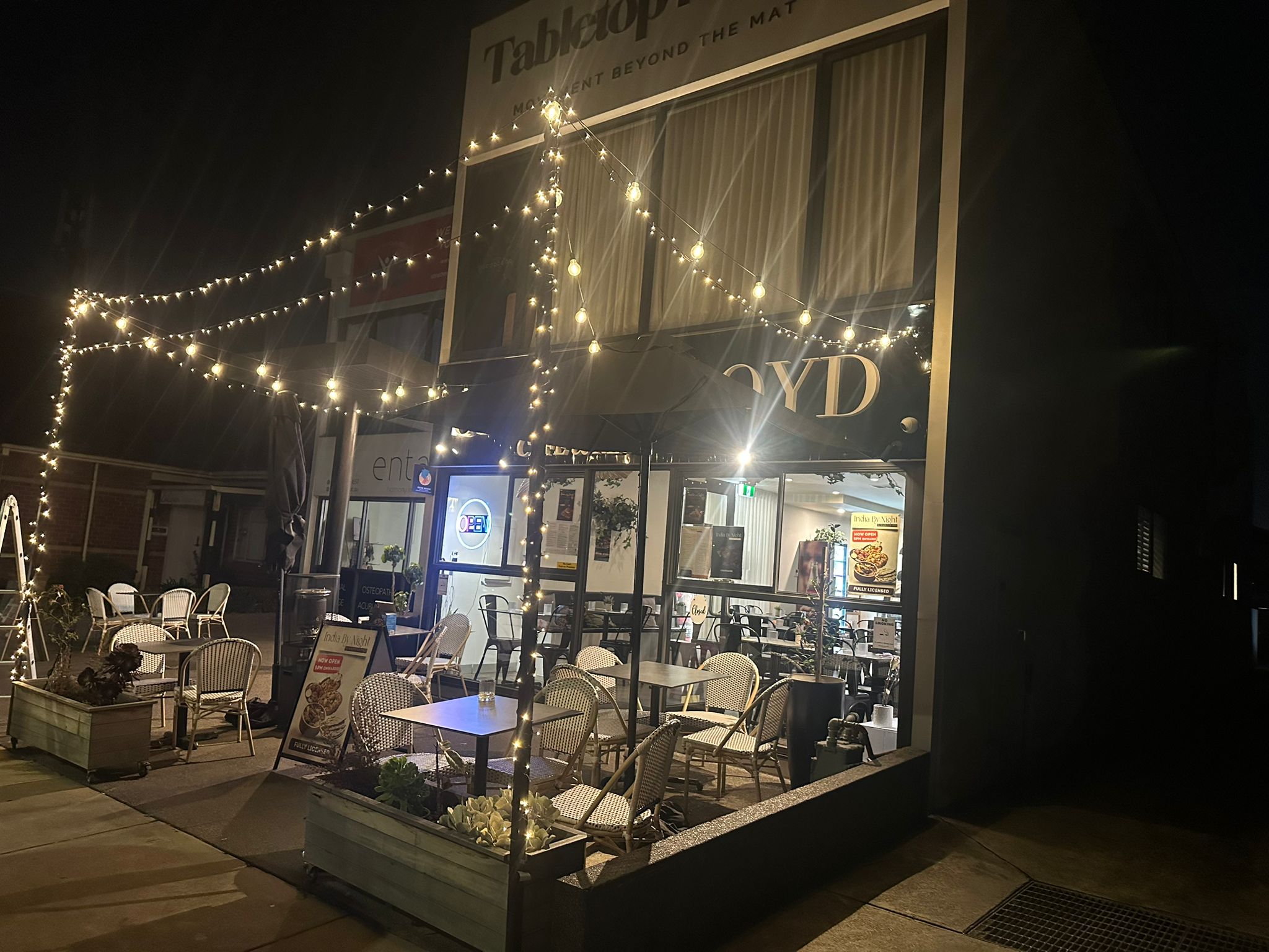 Café & Restaurant Photo